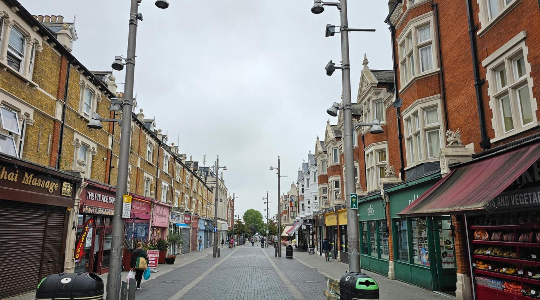 1-Bed Flat With Fast Wi-Fi In Prime Location 15Mins From Central London Exterior photo